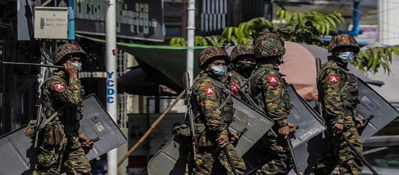 Μιανμάρ: Συγκρούσεις του στρατού με αντιπάλους του πραξικοπήματος - 25 νεκροί